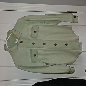 BKE Girls youth sz small green shacket. Nwots. Beautiful color 💕 BUCKLE